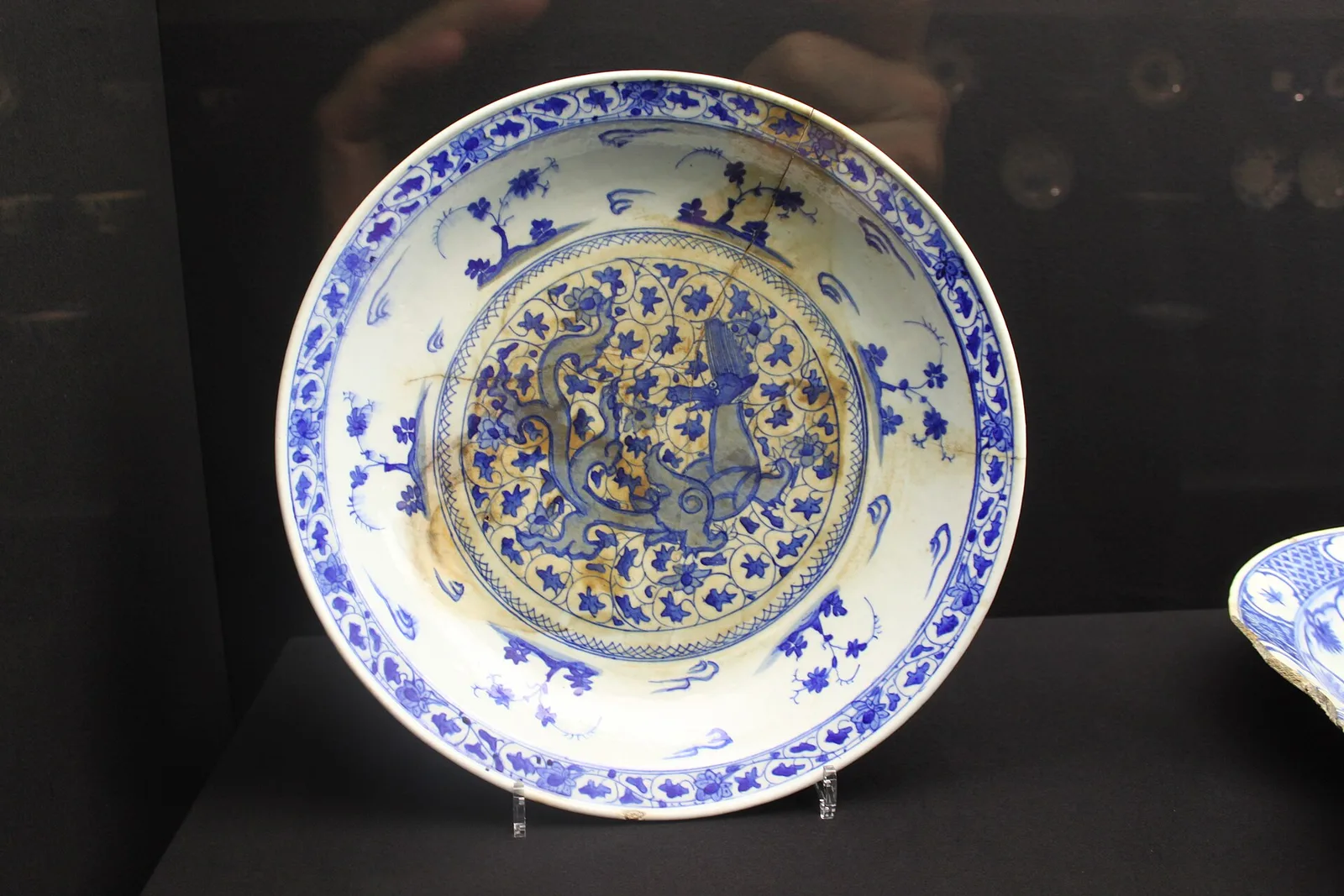 イランの陶器の資料写真 1
